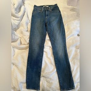 Levi’s 721 high waisted skinny jeans